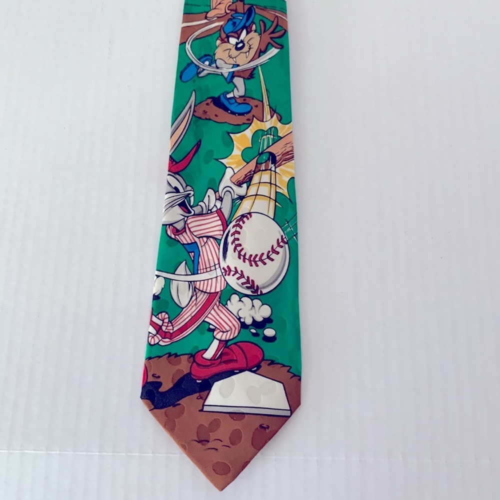Addiction Looney Tunes 100% silk deal baseball tie